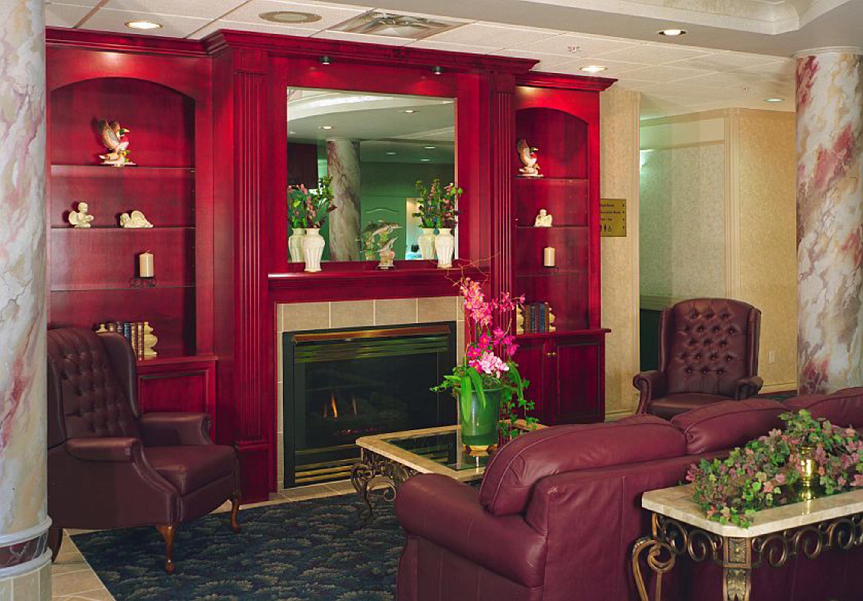 Coast Abbotsford Hotel & Suites Интерьер фото